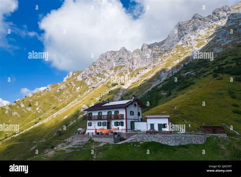 rifugio buzzi grigna settentrionale.